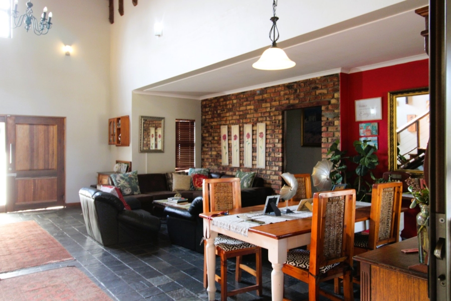 5 Bedroom Property for Sale in Gonubie North Eastern Cape